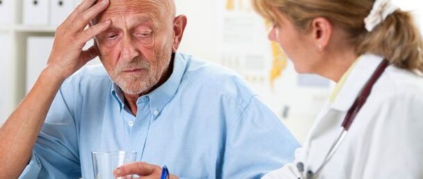 Un patient présentant des signes de prostatite après avoir consulté un urologue